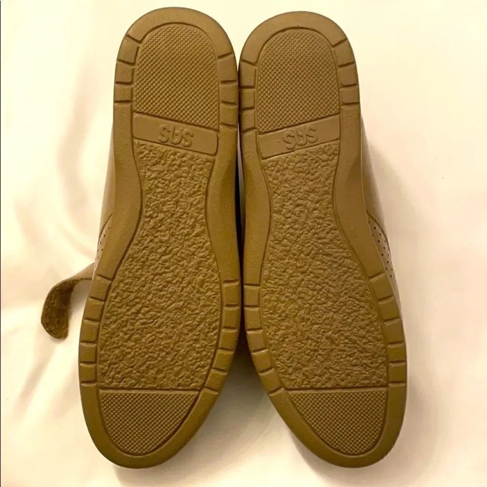 SAS SZ 8.5S COMFORT SHOES.  SIZE IS 8.5 SL… - Picture 7 of 7
